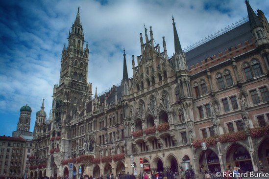 The Rathaus-Glockenspiel 